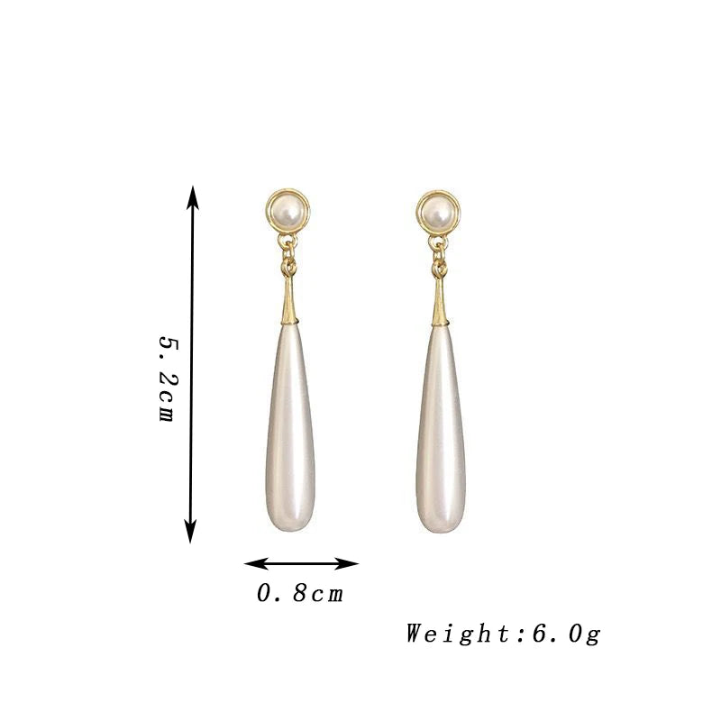 Elara | Teardrop Pearl Dangle Earrings