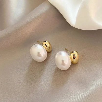 Bonnie | Gold Bean Pearl Stud Earrings