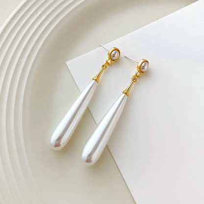 Elara | Teardrop Pearl Dangle Earrings
