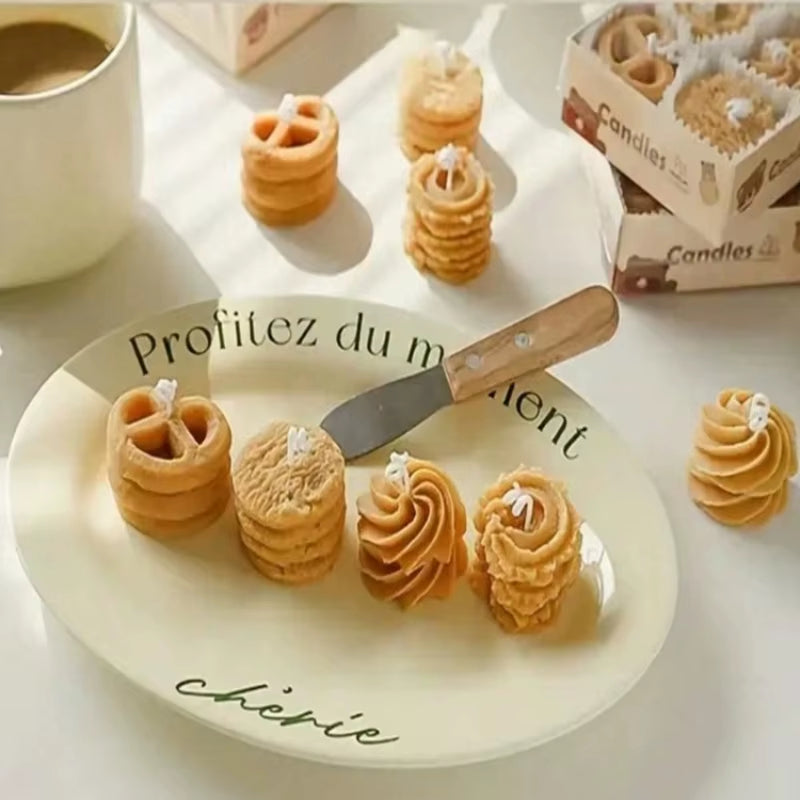 Lottie | Cookie & Strawberry Scented Candle Gift Set