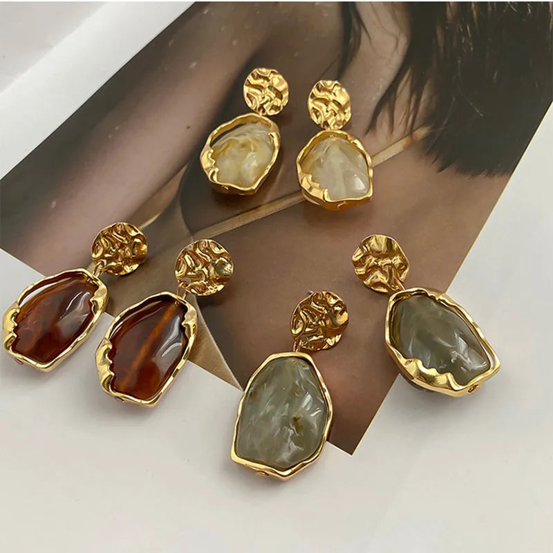 Wren | Hammered Coin Resin Pendant Drop Earrings
