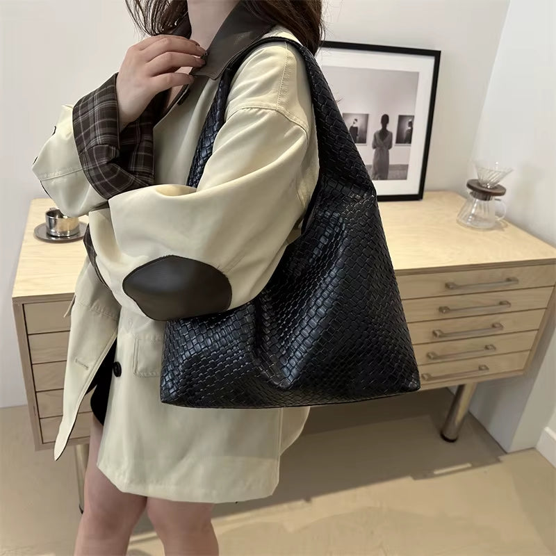 Margot | Woven Hobo Shoulder Bag