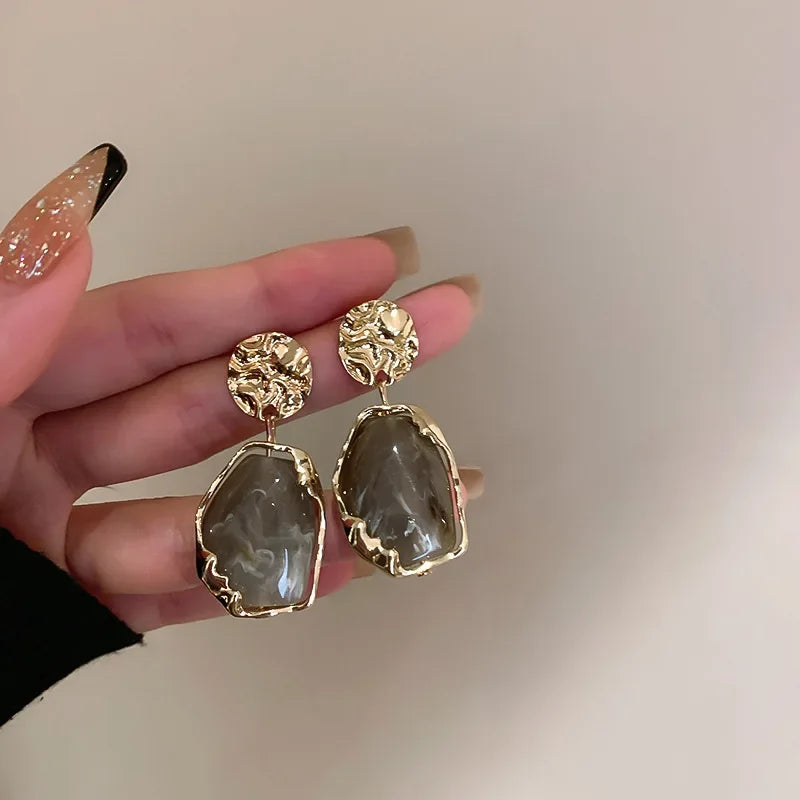 Lyra | Vintage Amber Resin Drop Gold Earrings