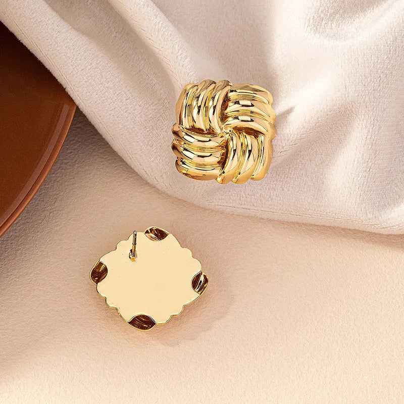 Roux | Woven Knot Square Stud Earrings in Gold