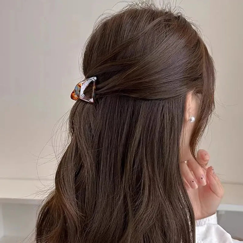 Ava | Triangle Acetate Mini Hair Claw Clip