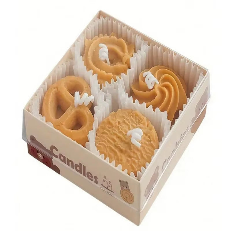 Lottie | Cookie & Strawberry Scented Candle Gift Set