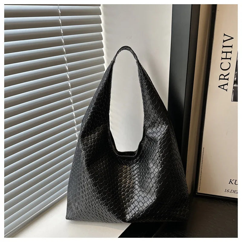 Margot | Woven Hobo Shoulder Bag