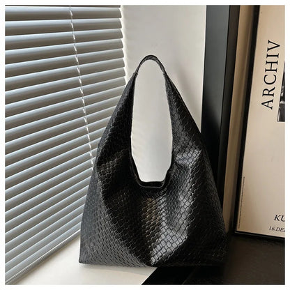 Margot | Woven Hobo Shoulder Bag