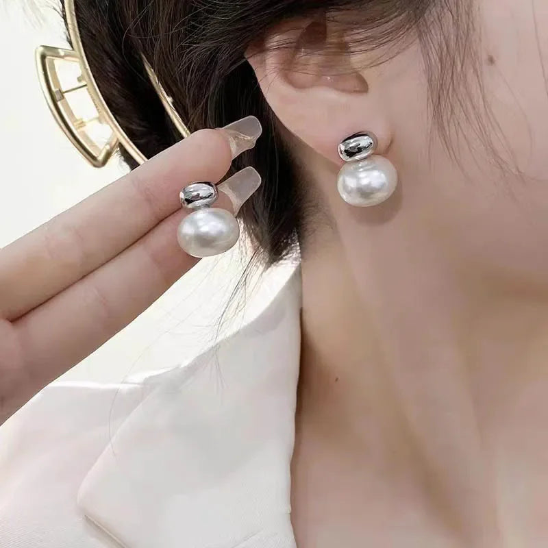Bonnie | Gold Bean Pearl Stud Earrings